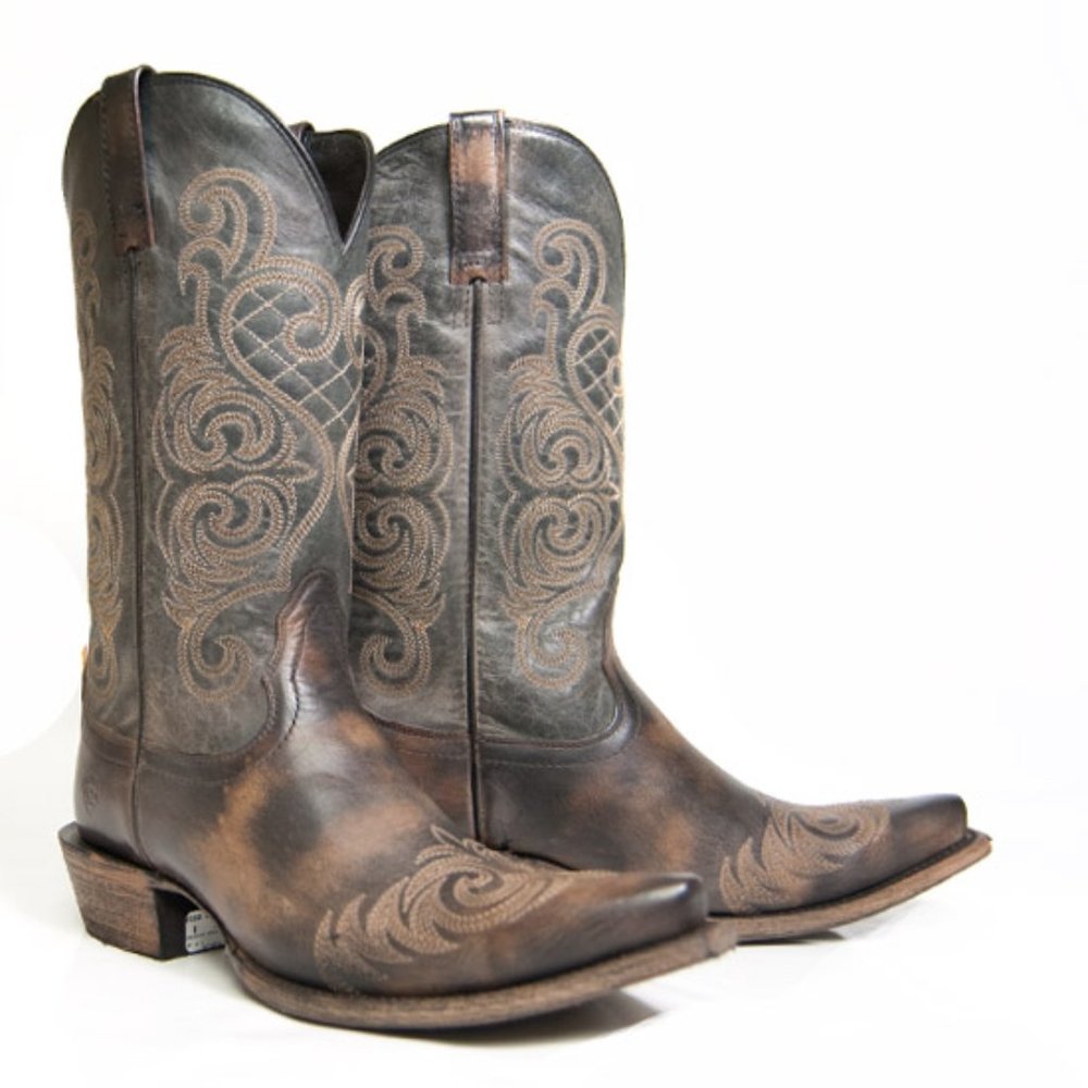 NWT Ariat Bright Lights Cowboy Boots with box